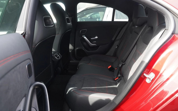 Mercedes-Benz CLA cena 251025 przebieg: 1, rok produkcji 2024 z Woźniki małe 211